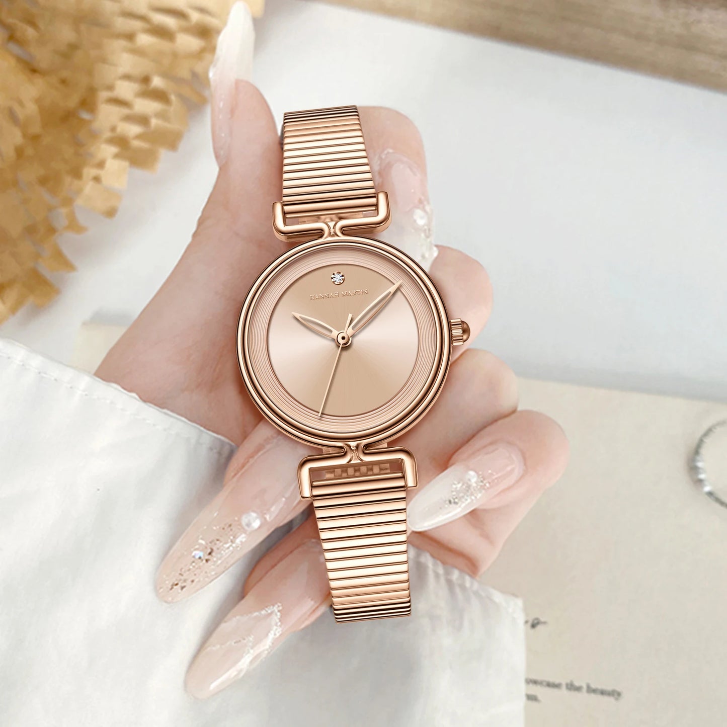 Hannah Martin — Montre Luxe Femme 💎 Style Minimaliste